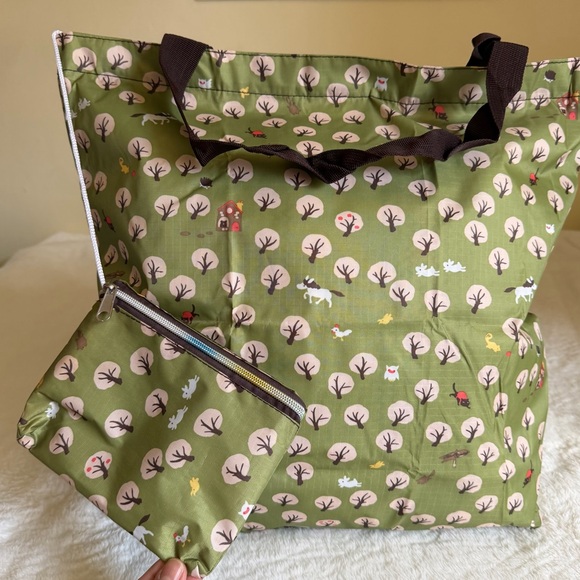 no brand Handbags - Foldable Green Patterned Tote Bag with Pouch - Women Bags